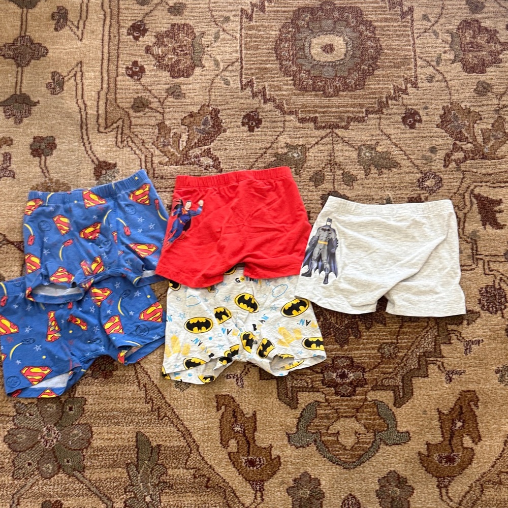 H&M boys boxer briefs 8/10